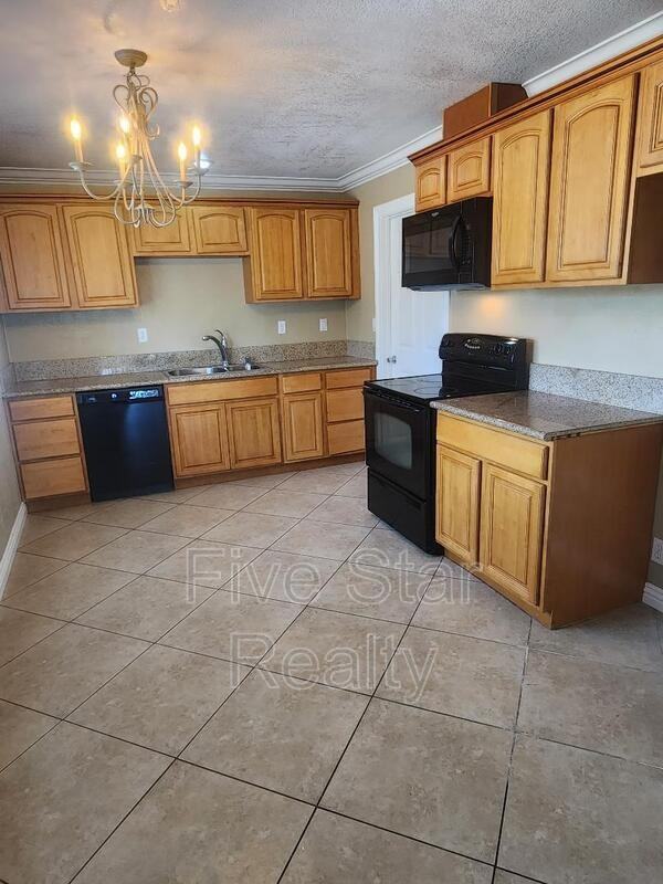 1142 Indiana St - Photo 4 of 16