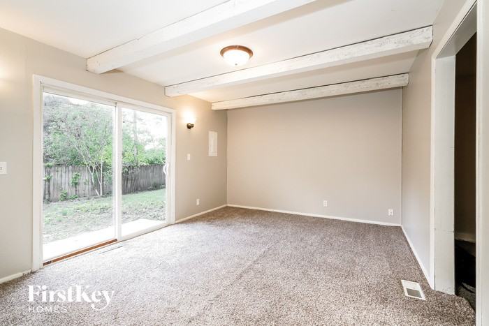 3750 Erin Ct - Photo 3 of 16