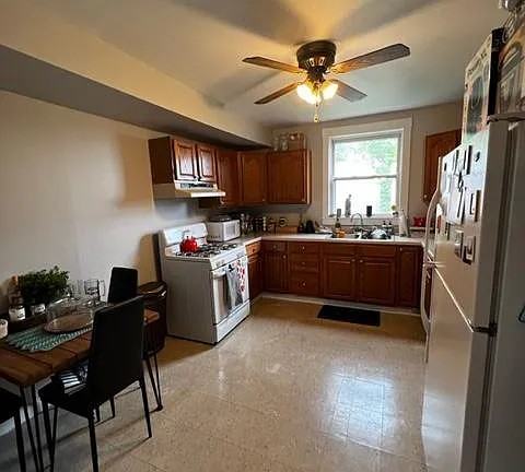 505 Clemesha Avenue - Photo 3 of 15