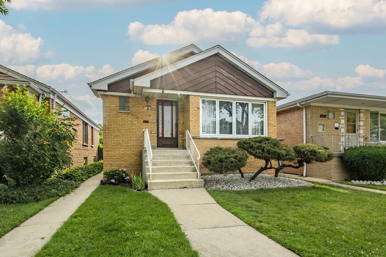 5140 S Laramie Ave #NA - Photo 3 of 5