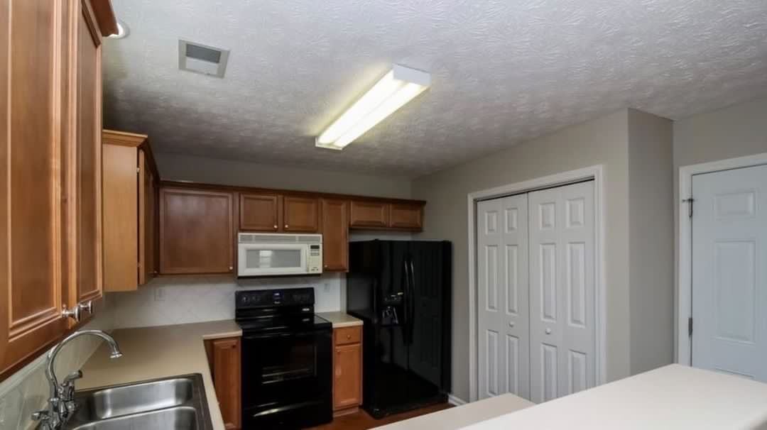 3046 Heatherbrook Trce #NA - Photo 3 of 12