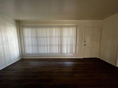 139 W 13th St #NA - Photo 3 of 16