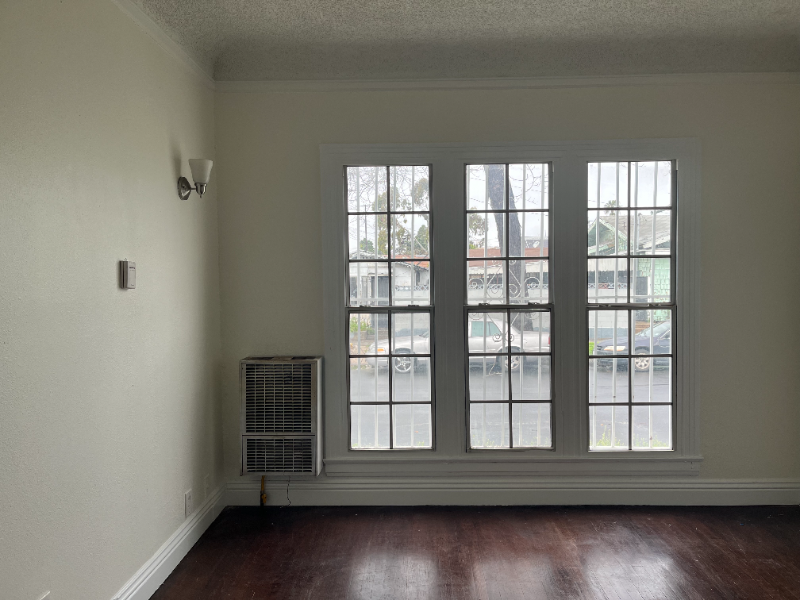 4610 Halldale Ave - Photo 3 of 6