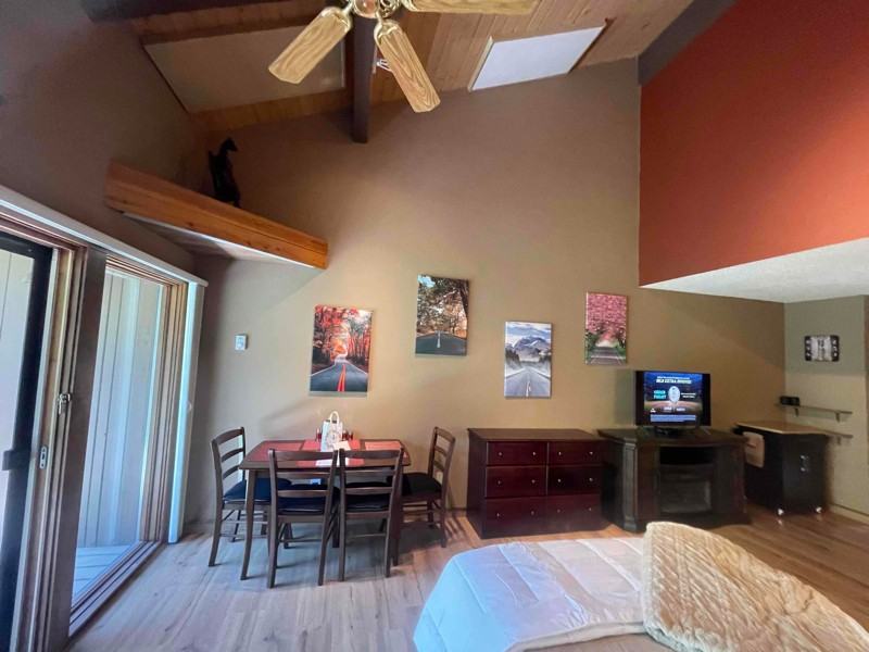 961 N Tamarron Dr #555 - Photo 6 of 17