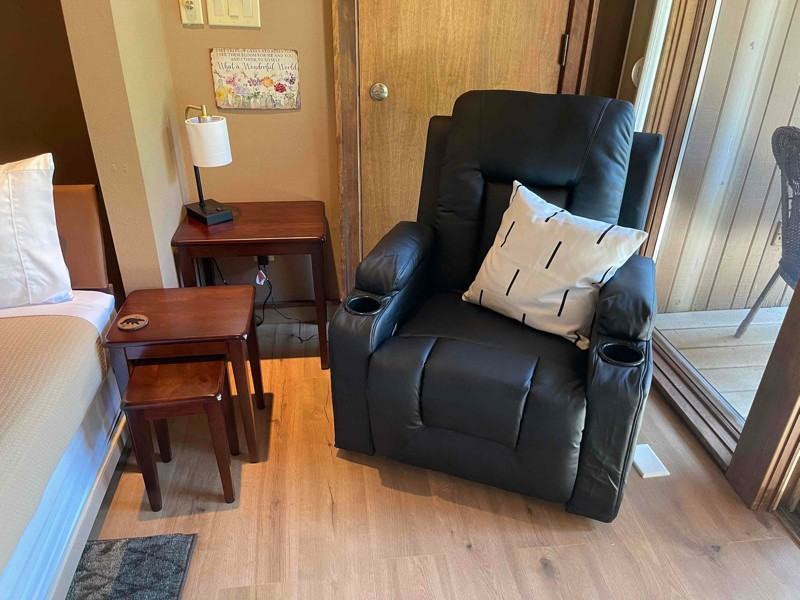 961 N Tamarron Dr #555 - Photo 7 of 17