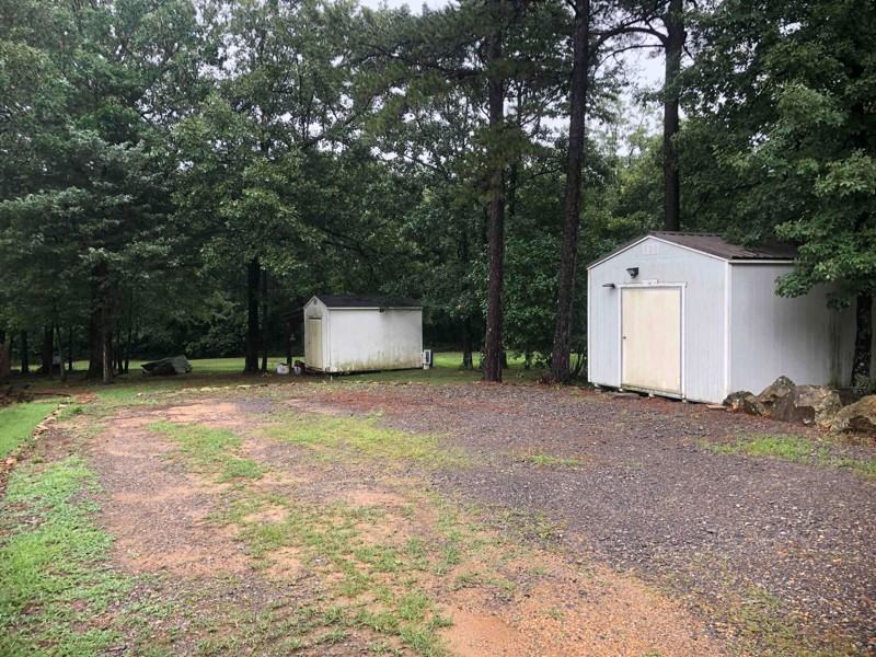 208 Daughtry Dr - Photo 3 of 11