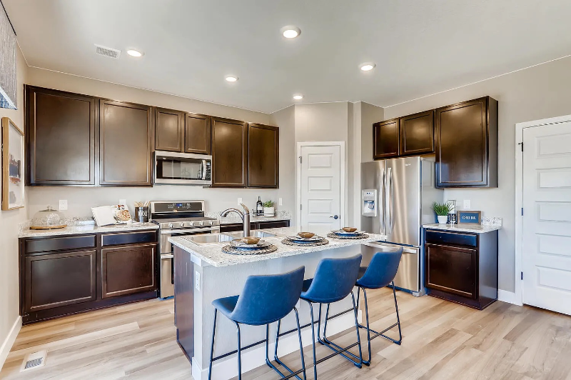 238 S Scottsburg Ct - Photo 3 of 27