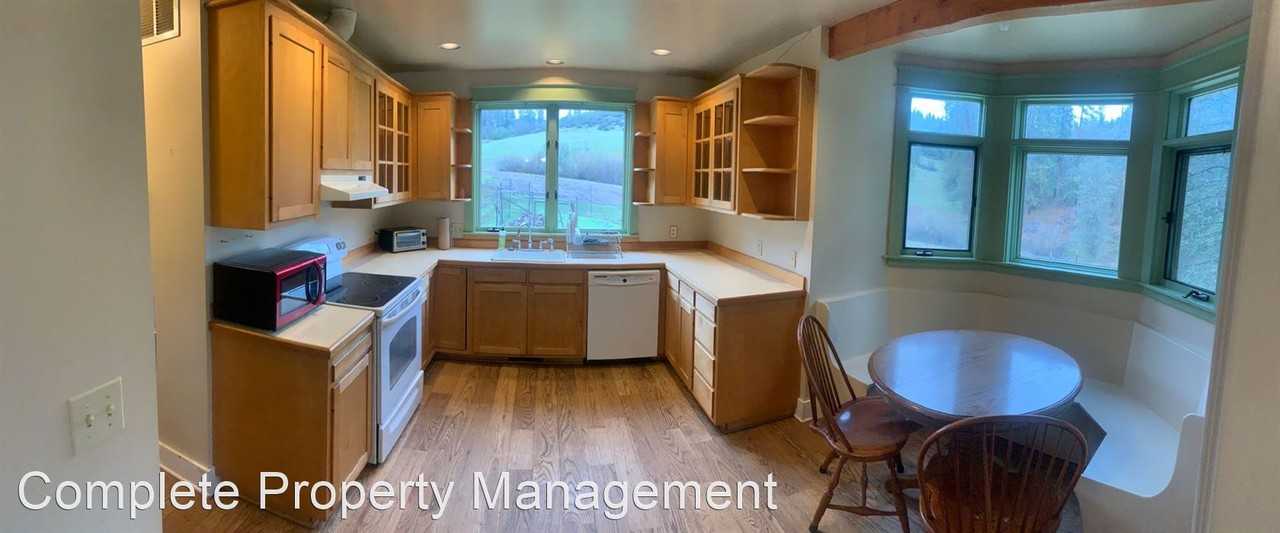 7900 Sterling Creek Rd - Photo 2 of 13