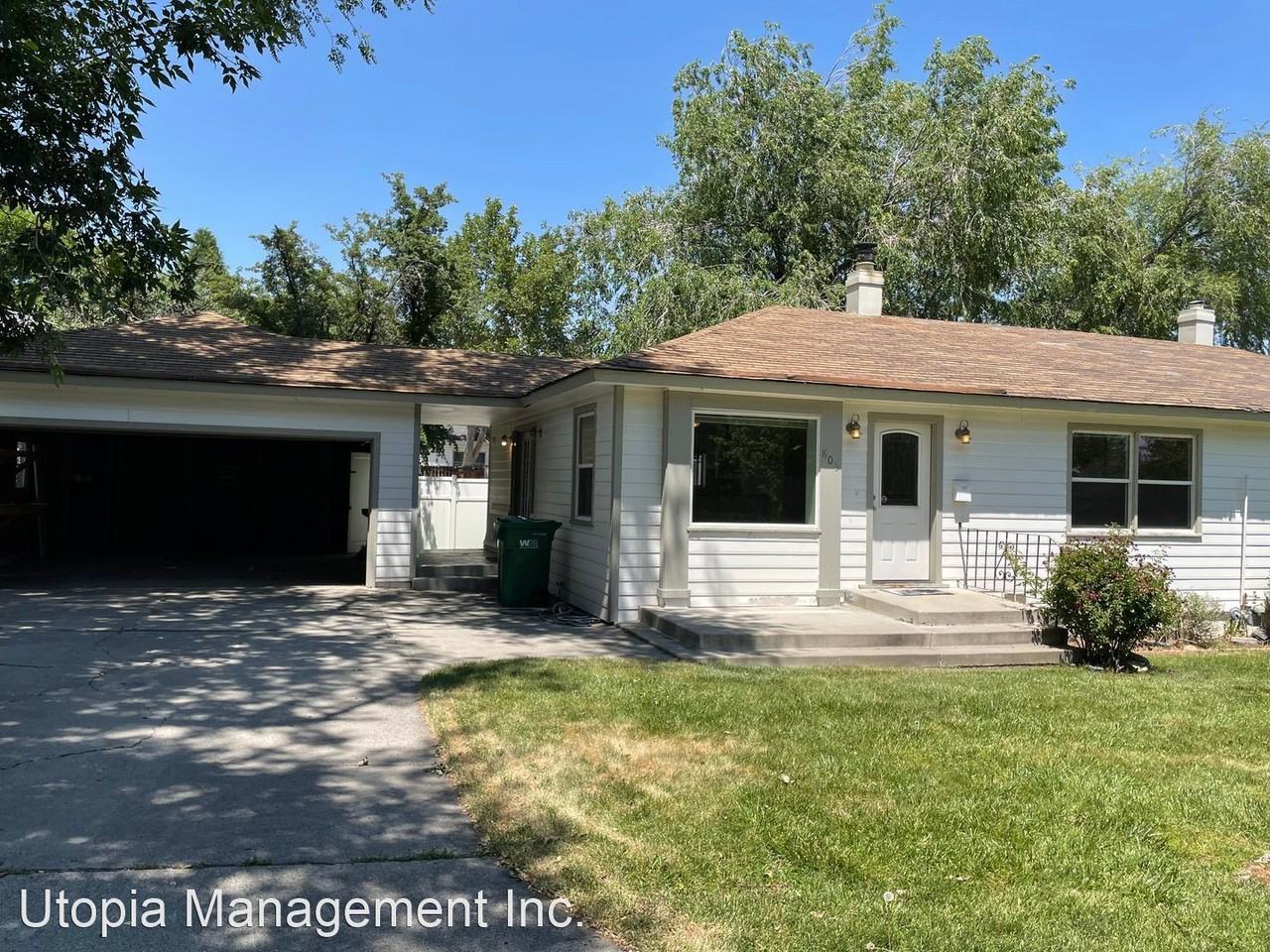 2 Bedroom / 1 Bathroom in Old Southwest Reno - Photo 2 of 12