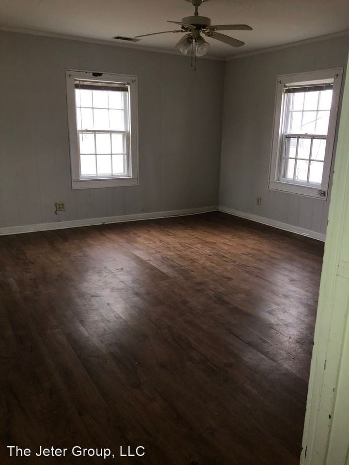 3925 Us Highway 641 S - Photo 3 of 15