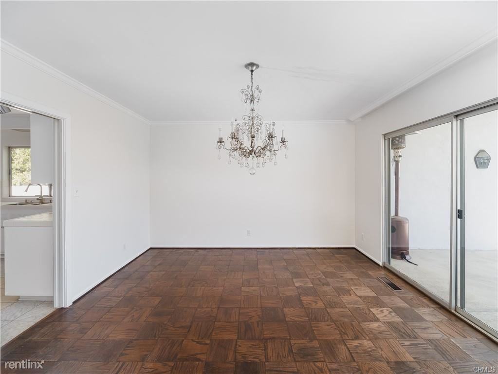 20193 Adele Dr - Photo 3 of 9