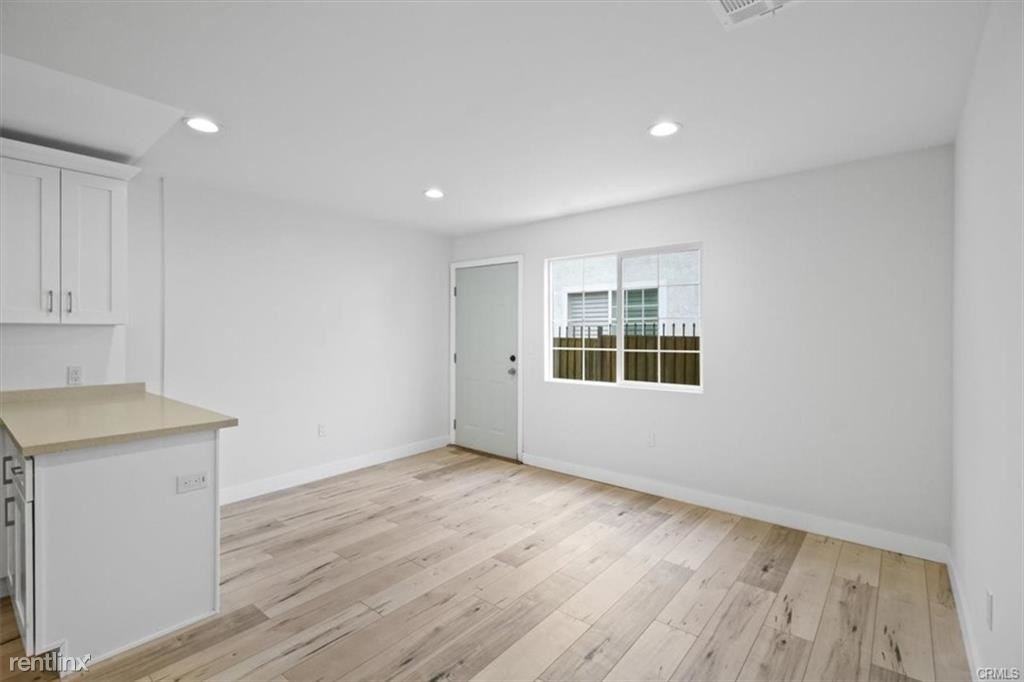 8655 Ranchito Ave - Photo 2 of 10