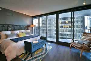 featured image of 225 N Columbus Dr