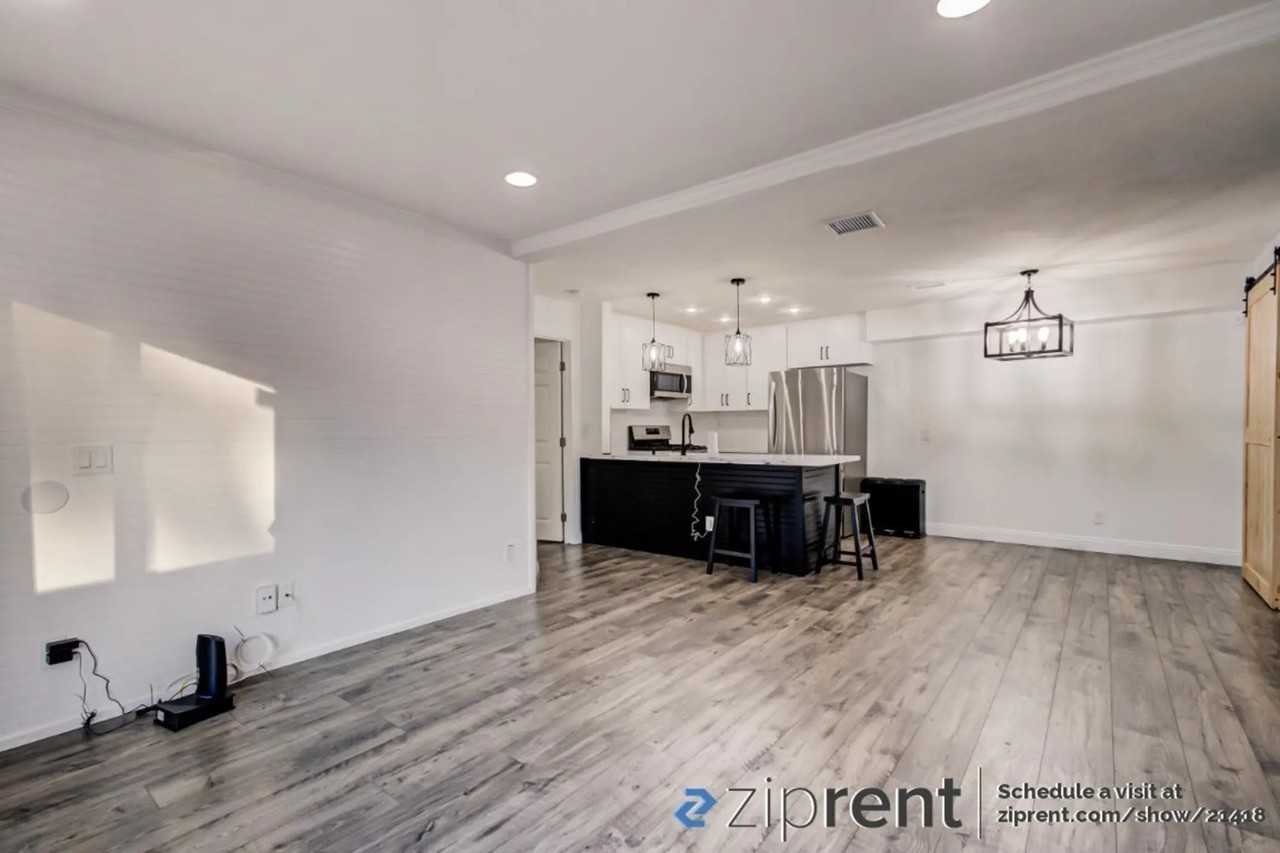 18756 Mandan St - Photo 3 of 16