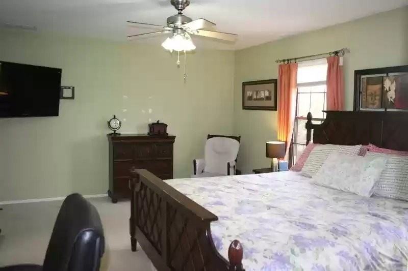 98 Saint Anns Court - Photo 2 of 19