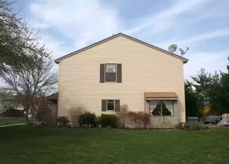 98 Saint Anns Court - Photo 3 of 19