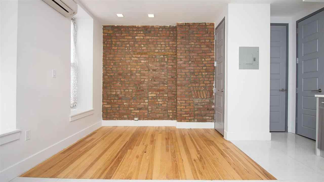 119 Albany Ave #1F - Photo 7 of 11