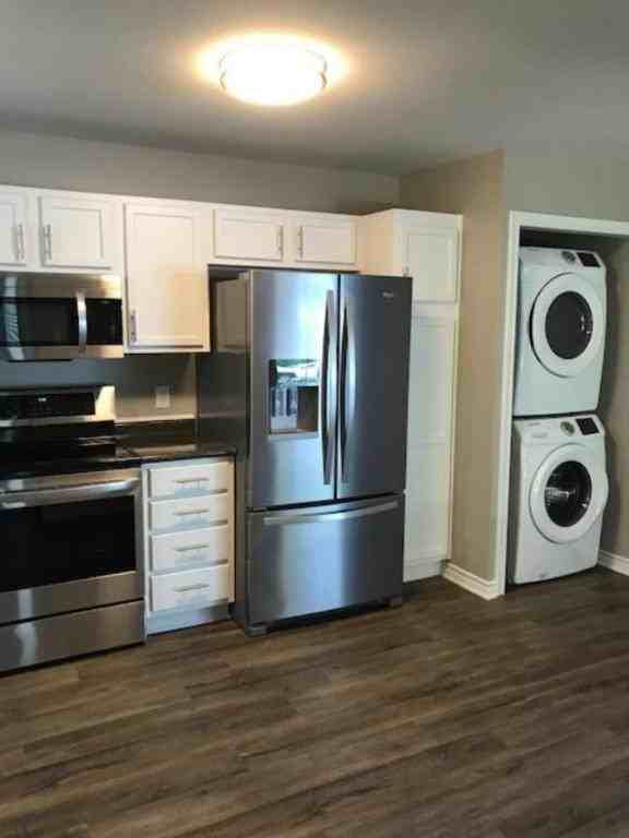 14560 Tucker St N - Photo 4 of 10