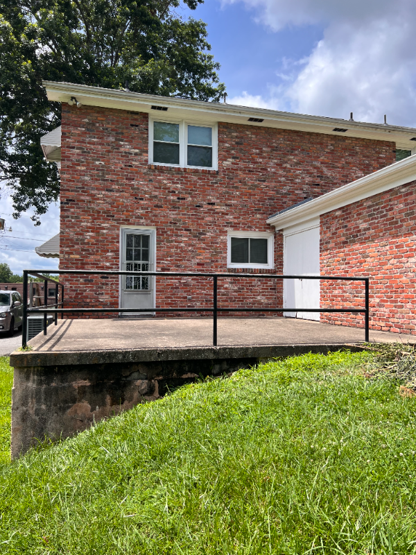 232 Wildwood Dr - Photo 3 of 27