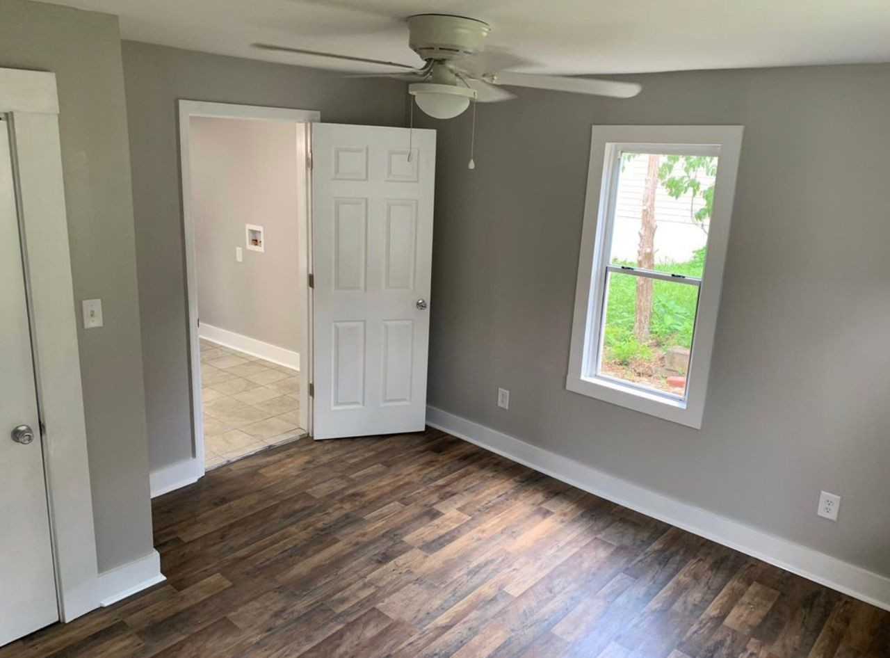 107 Brake St S #NA - Photo 3 of 8