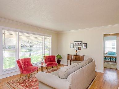 5320 Helen Way #NA - Photo 2 of 3