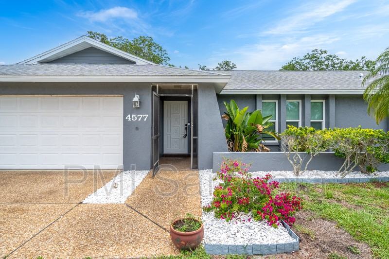 4577 Charing Cross Rd - Photo 3 of 40