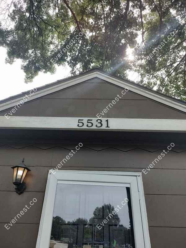 5531 Sherwood Dr - Photo 2 of 26