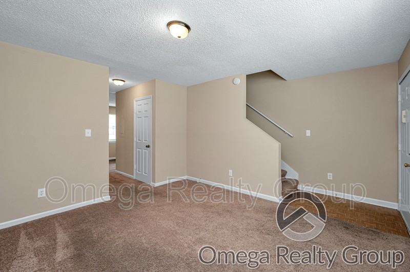 405 22nd Ave Ne - Photo 5 of 20