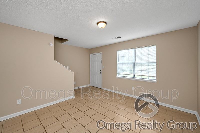 401 22nd Ave Ne - Photo 5 of 20