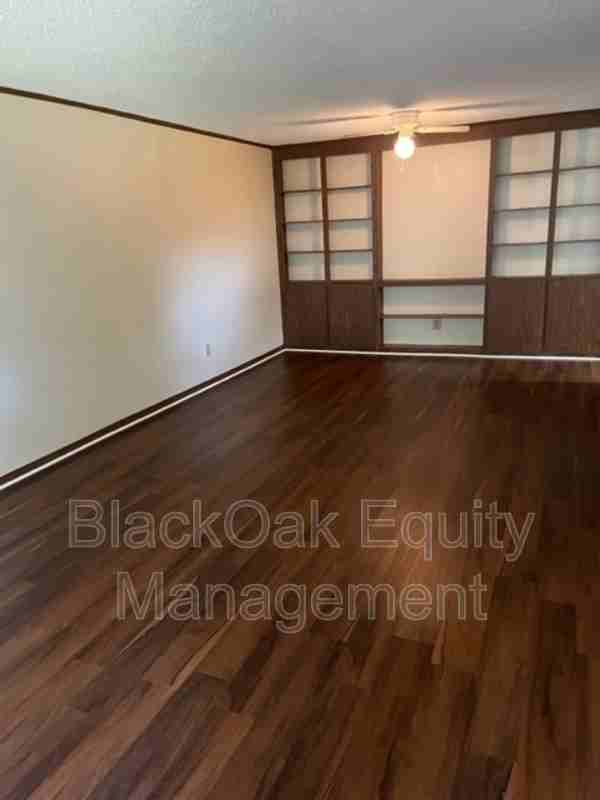 111 Slate Run - Photo 2 of 11