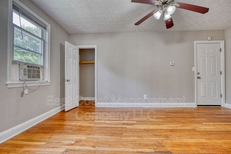 5906 The Alameda #2 - Photo 5 of 20