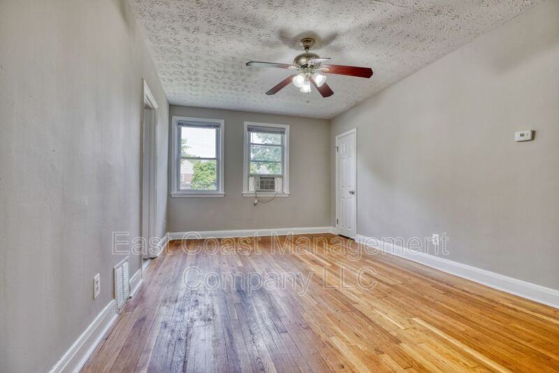 5906 The Alameda #2 - Photo 7 of 20