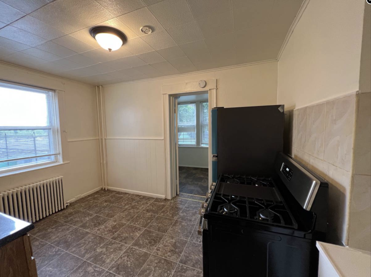 31 Cedar Street - Photo 2 of 9