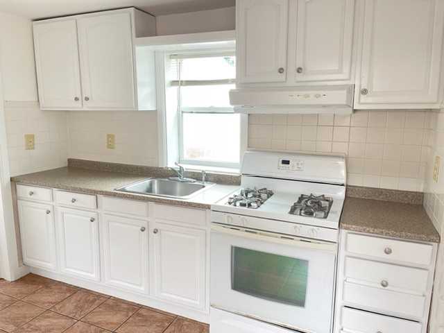 28 Wyman Street #2 - Photo 3 of 16