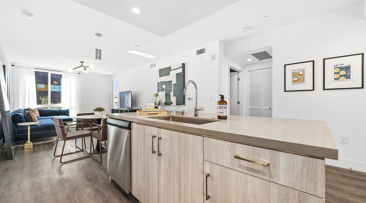 The Cartwright - Photo 4 of 142