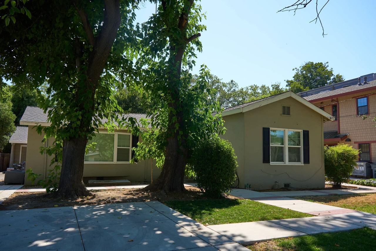 336 A St #NA - Photo 2 of 8