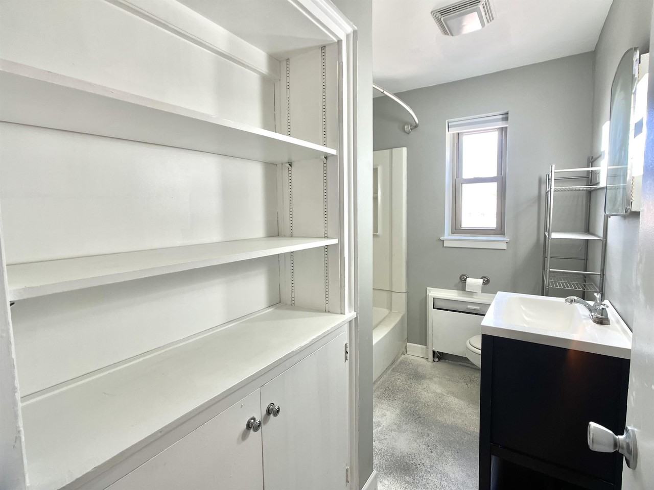 424 Bridge Ave #2 - Photo 3 of 17