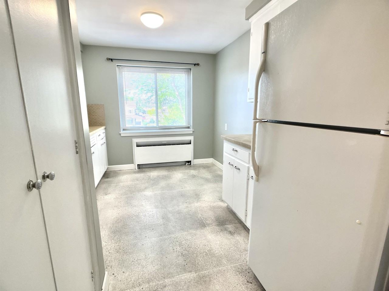 424 Bridge Ave #2 - Photo 2 of 17