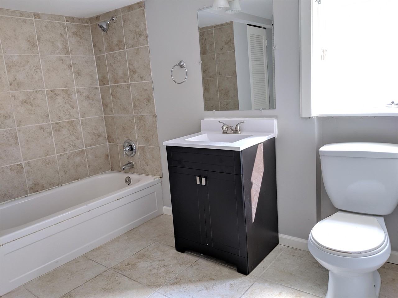536 Lawn Dr #1 - Photo 7 of 17