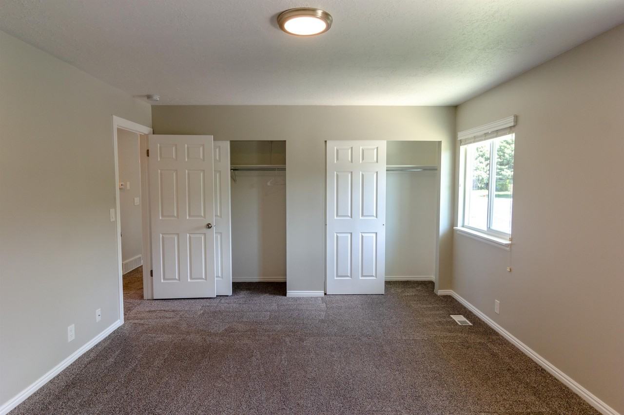 2379 N 1075 E #1 - Photo 6 of 26