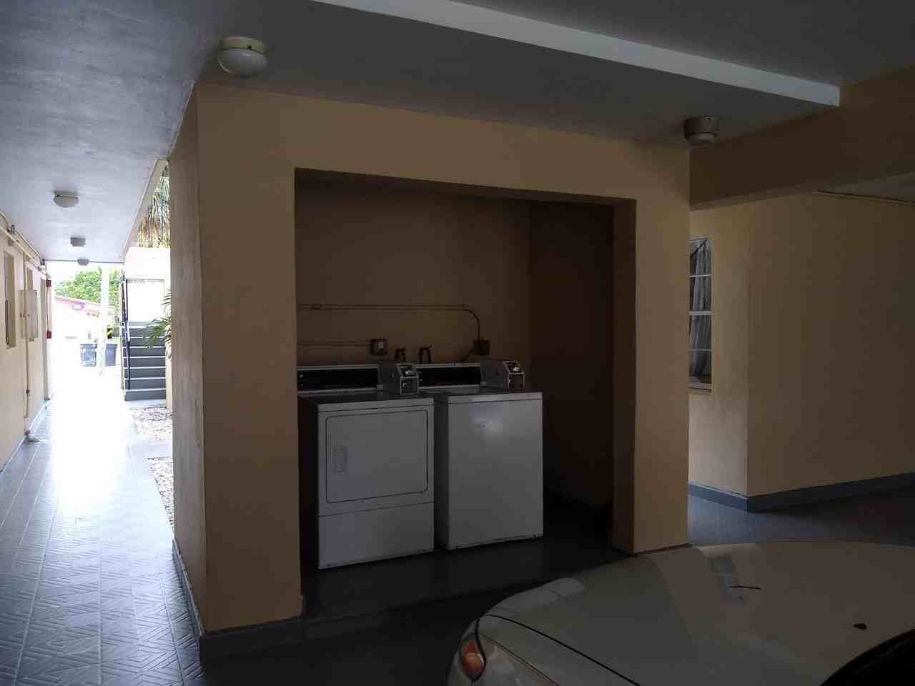 16135 Ne 19th Ct #14 - Photo 5 of 6