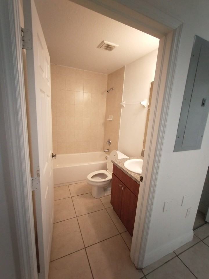 2445 W 78th St #2445-103 - Photo 7 of 19