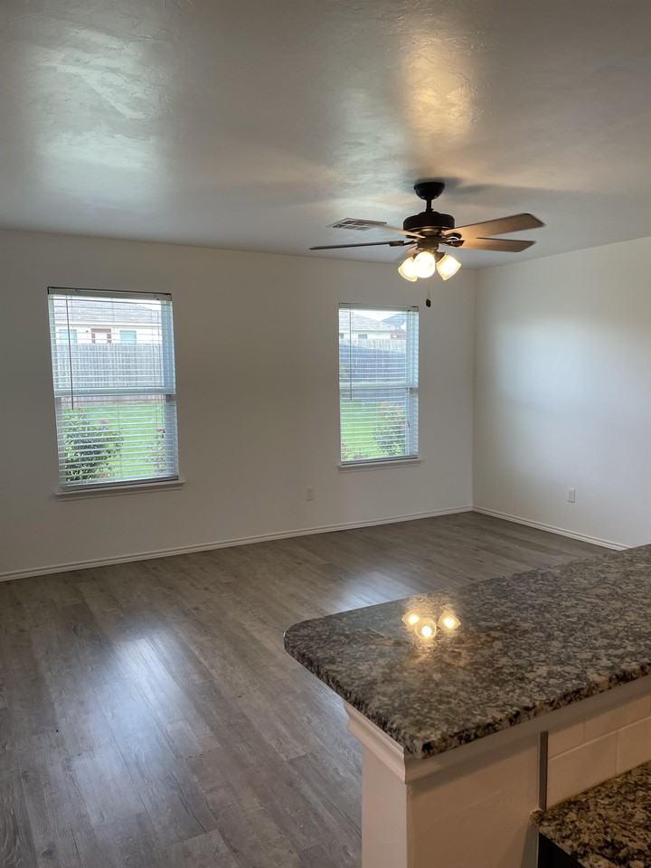 3400 Se 94th St #1 - Photo 6 of 26