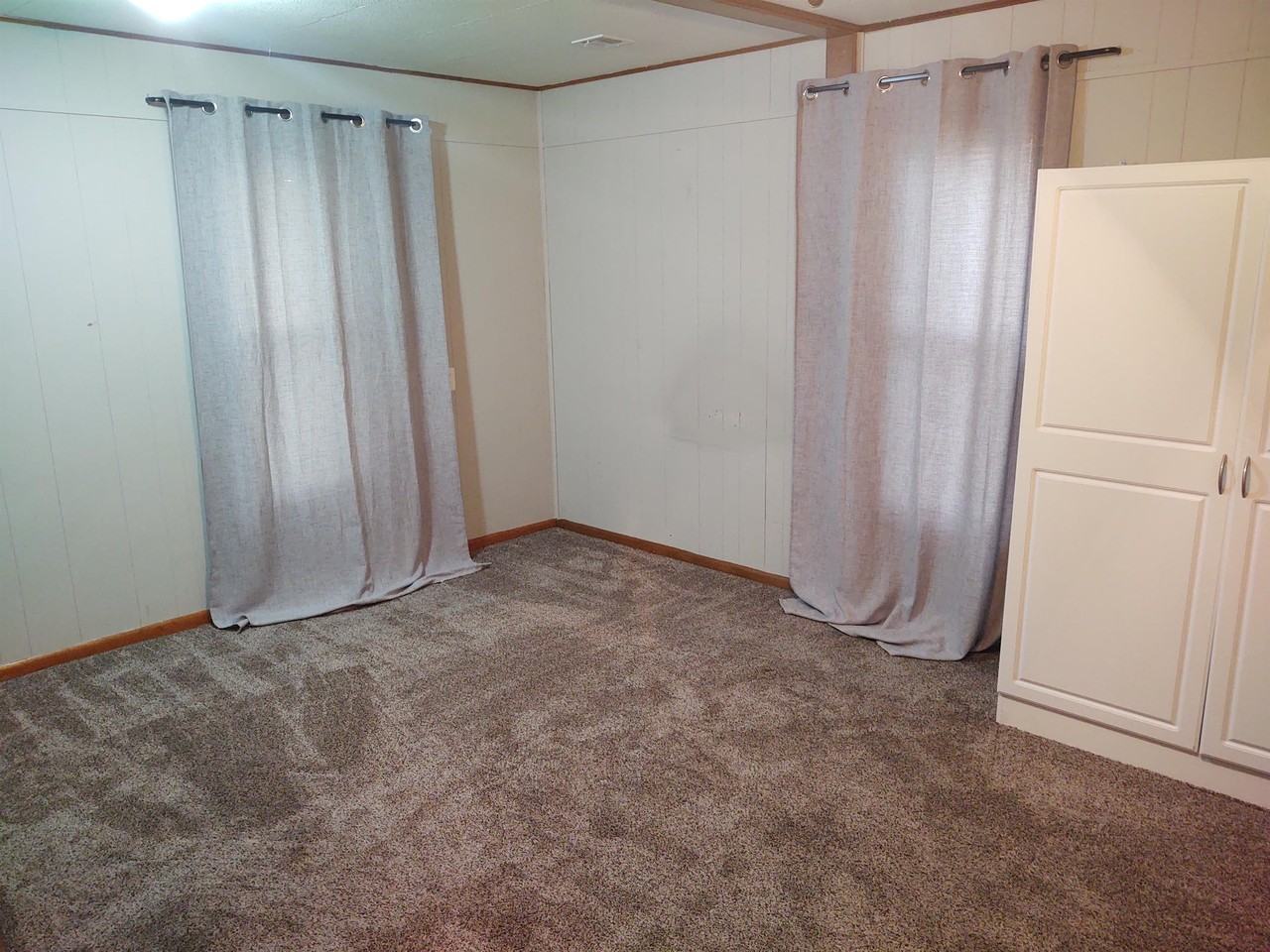 314 3rd St #1 - Photo 5 of 7