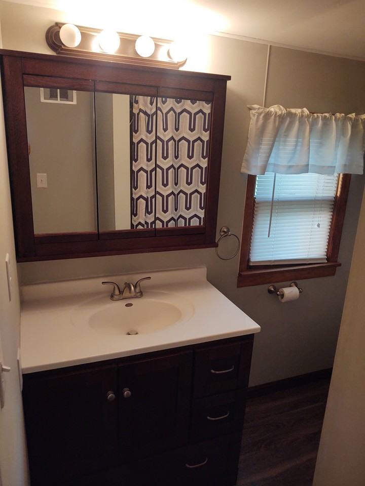 314 3rd St #1 - Photo 6 of 7