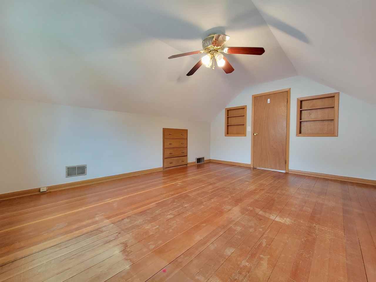 1250 4 1/2 St Nw #1 - Photo 4 of 24