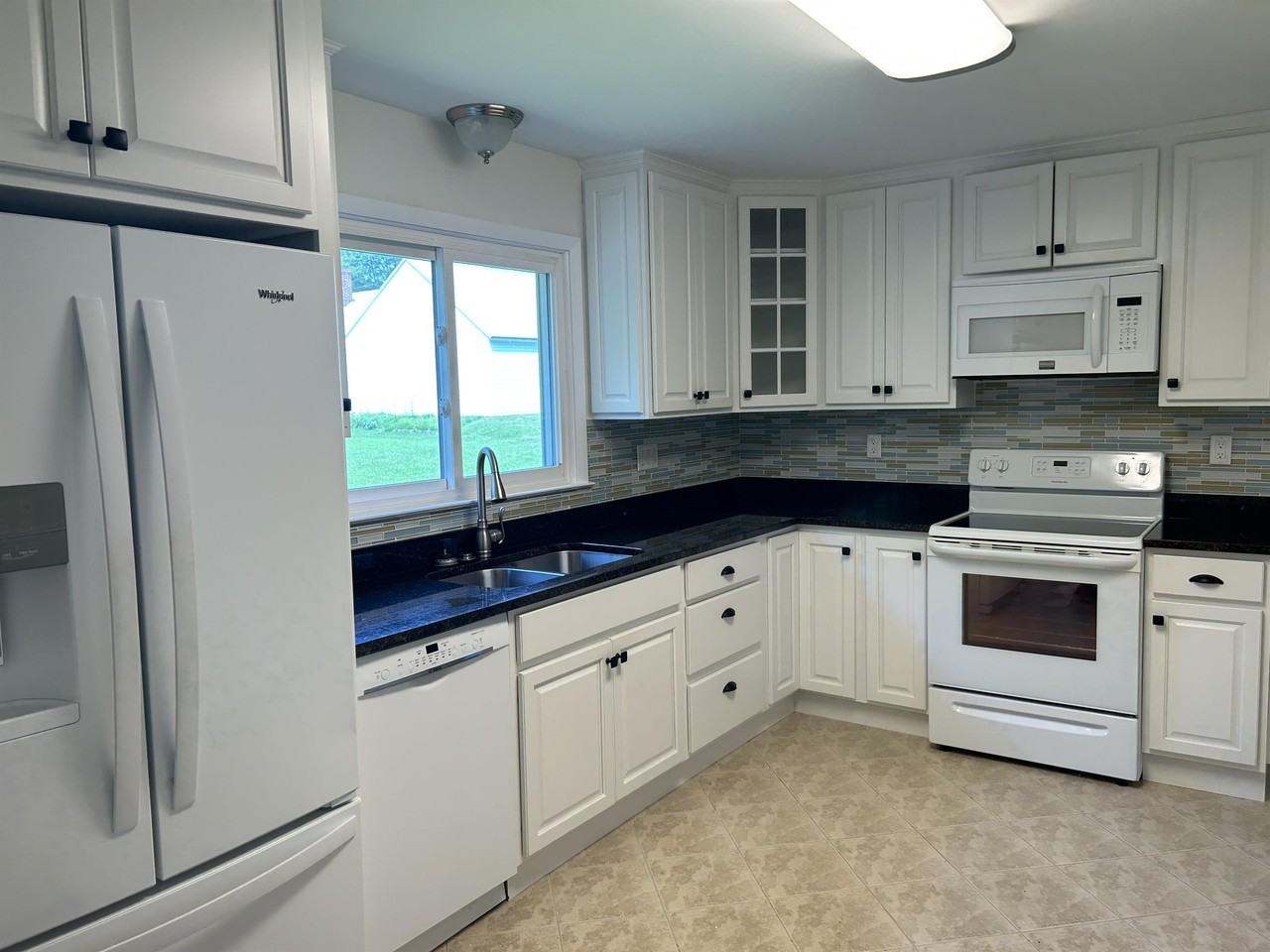 118 Pierce St #1 - Photo 2 of 14