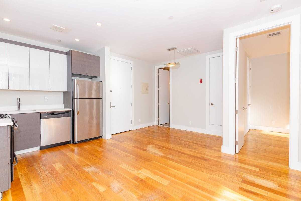 98 Diamond St #2F - Photo 4 of 11