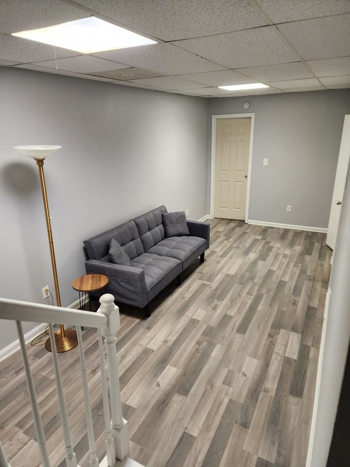 1123 Jones Ave Nw - Photo 5 of 23