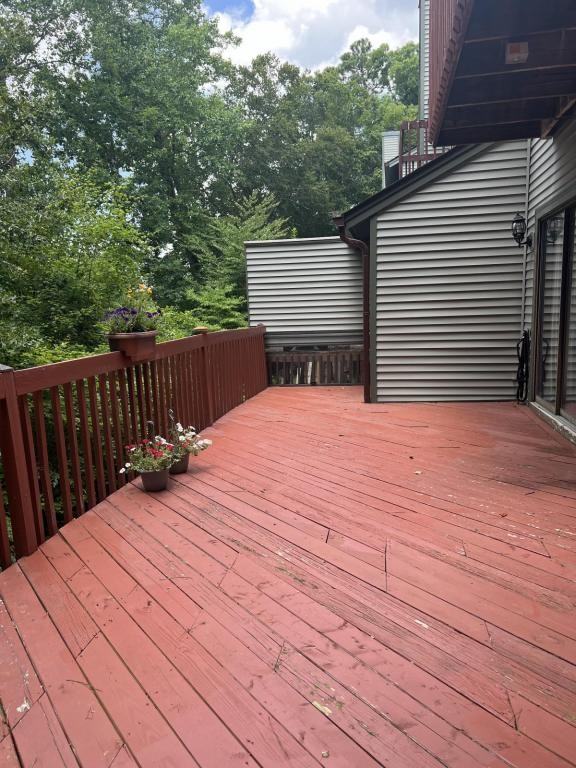 363 Bridgewater Dr - Photo 2 of 16